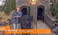 Reporter Florian Weber vorm Stollenmundloch